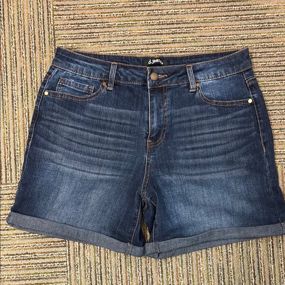 d. jeans Blue Jean Shorts Classic Cut-Off Style